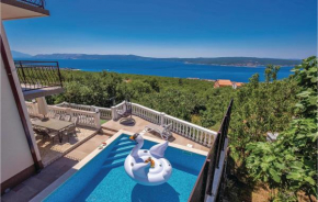 Gorgeous Apartment In Crikvenica With Kitchen